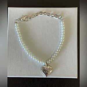 Faux pearl bead flower girl bracelet adjustability